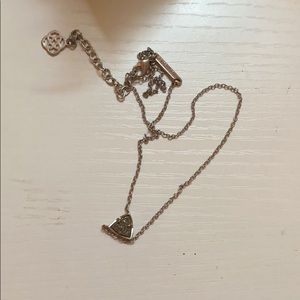 Kendra Scott necklace